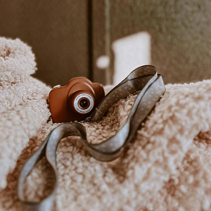 Цифровая камера Mrs. Ertha "Cam Cam Little Daisys", очарование маргариток с кирпичным